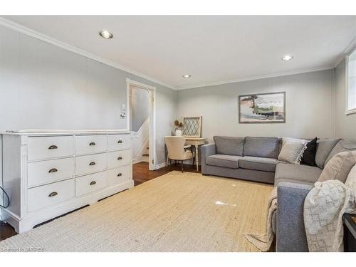 310 Silvana Crescent, Burlington, ON - Indoor Photo Showing Living Room