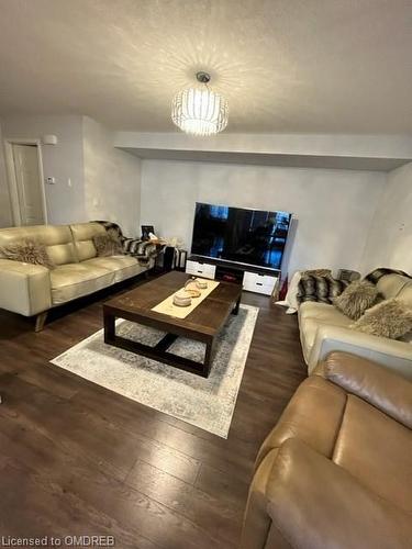 504 Goldenrod Lane, Kitchener, ON - Indoor Photo Showing Living Room