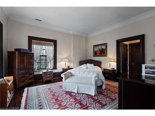 2625 Hammond Road, Mississauga, ON - Indoor Photo Showing Bedroom