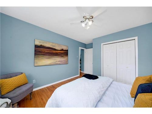 22 Mcintyre Cres Crescent, Georgetown, ON - Indoor Photo Showing Bedroom