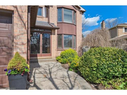 232 Nottingham Drive, Oakville, ON - Outdoor