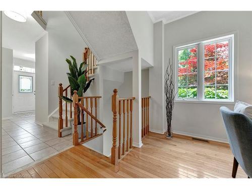 2317 Dalebrook Drive, Oakville, ON - Indoor Photo Showing Other Room