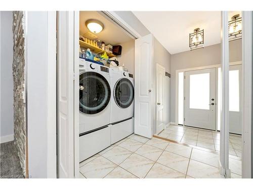 1092 Mcclenahan Crescent, Milton, ON - Indoor Photo Showing Laundry Room