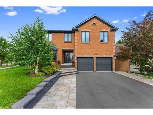 1275 White Lane, Oakville, ON - Outdoor With Facade