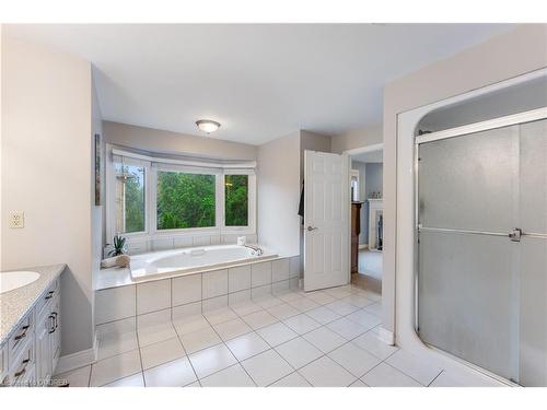 1275 White Lane, Oakville, ON - Indoor Photo Showing Bathroom