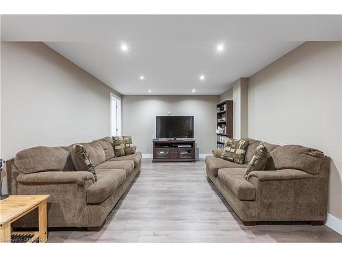 1275 White Lane, Oakville, ON - Indoor