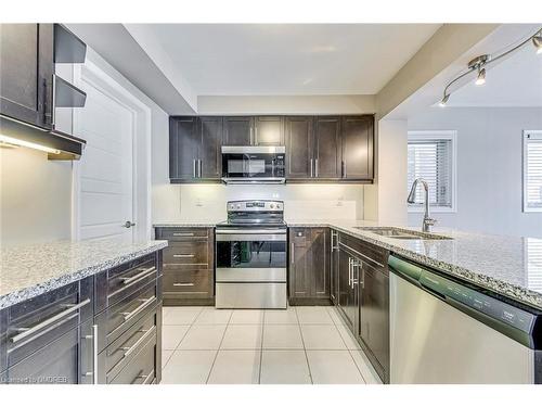 212 Ellen Davidson Drive, Oakville, ON - Indoor Photo Showing Kitchen With Upgraded Kitchen