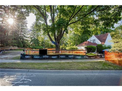 2381 Lakeshore Road, Burlington, ON - Outdoor