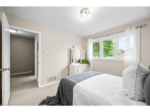 78-5221 Banting Court, Burlington, ON - Indoor Photo Showing Bedroom