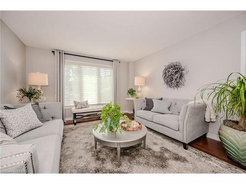 267 River Oaks Boulevard W, Oakville, ON - Indoor Photo Showing Living Room