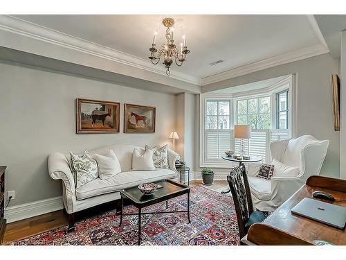 140 John Street, Oakville, ON - Indoor Photo Showing Living Room