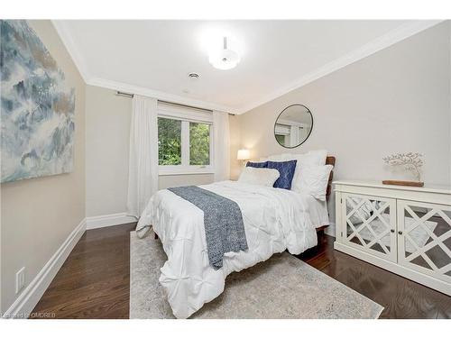 177 Breezy Pines Drive, Mississauga, ON - Indoor Photo Showing Bedroom