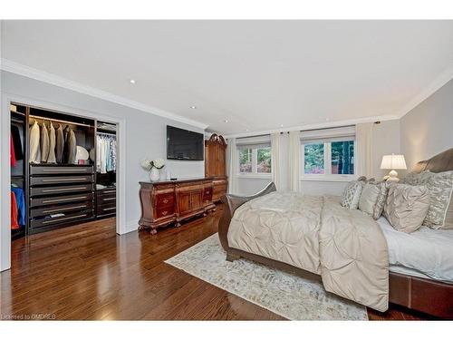 177 Breezy Pines Drive, Mississauga, ON - Indoor Photo Showing Bedroom