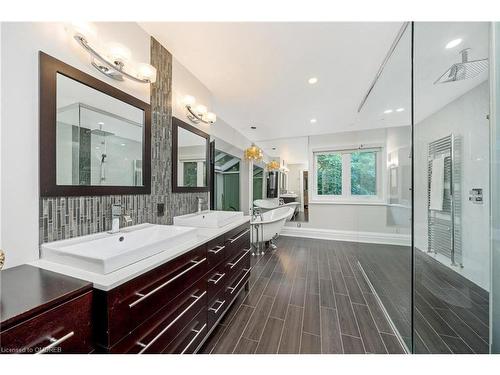 177 Breezy Pines Drive, Mississauga, ON - Indoor Photo Showing Bathroom