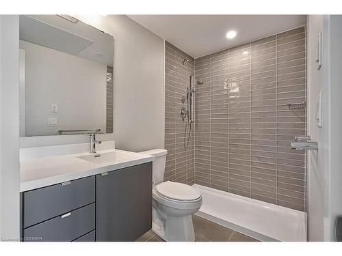 1208-3200 William Coltson Avenue, Oakville, ON - Indoor Photo Showing Bathroom