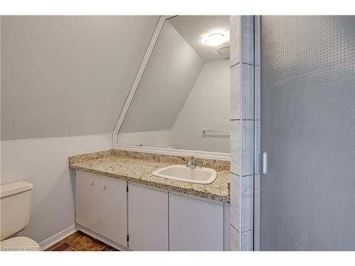 118 John Street, Oakville, ON - Indoor Photo Showing Bathroom