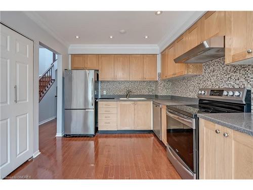 118 John Street, Oakville, ON - Indoor Photo Showing Kitchen