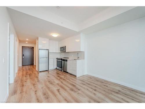 3503-60 Frederick Street, Kitchener, ON - Indoor Photo Showing Kitchen