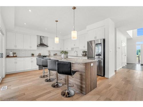 104 Dempsey Drive, Stratford, ON - Indoor Photo Showing Kitchen With Upgraded Kitchen