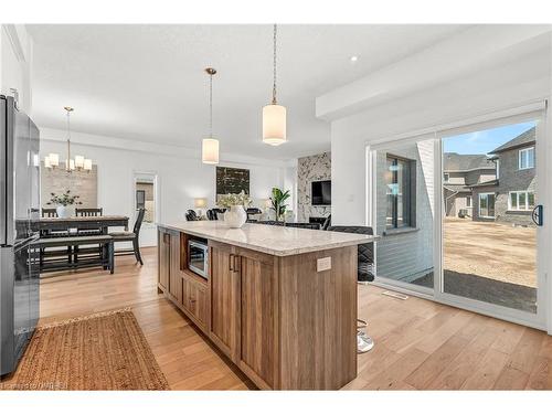 104 Dempsey Drive, Stratford, ON - Indoor Photo Showing Kitchen With Upgraded Kitchen