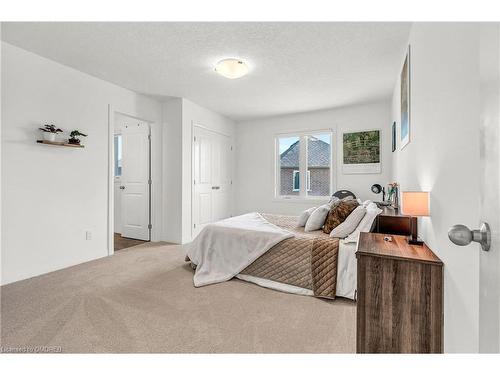 104 Dempsey Drive, Stratford, ON - Indoor Photo Showing Bedroom