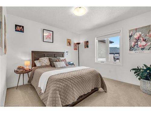 104 Dempsey Drive, Stratford, ON - Indoor Photo Showing Bedroom