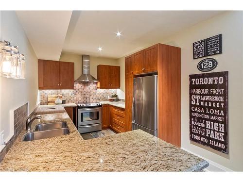 2050 Dickson Road, Mississauga, ON - Indoor Photo Showing Kitchen With Double Sink With Upgraded Kitchen