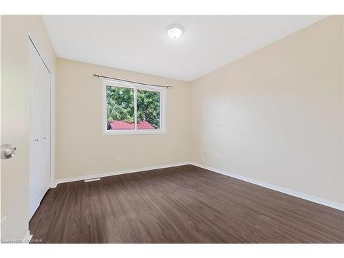 1946 Bloom Crescent, London, ON - Indoor Photo Showing Other Room