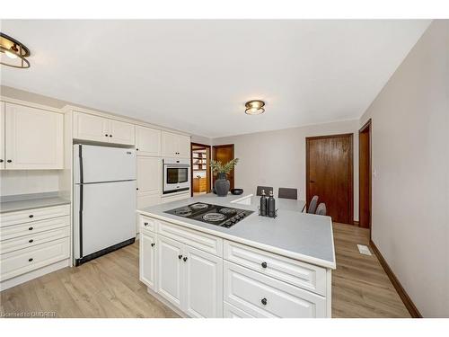 71 Bronte Street S, Milton, ON - Indoor Photo Showing Kitchen