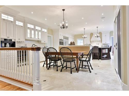 24 Raymar Place, Oakville, ON - Indoor Photo Showing Dining Room