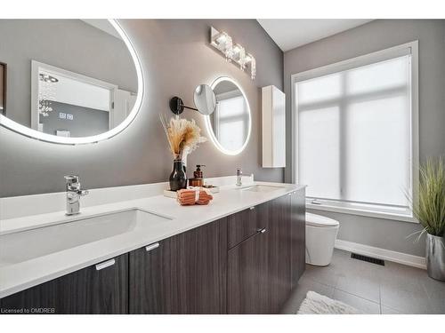 3081 Ernest Appelbe Boulevard, Oakville, ON - Indoor Photo Showing Bathroom