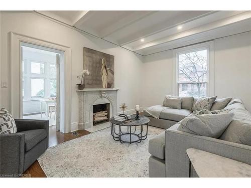 276 Aberdeen Avenue, Hamilton, ON - Indoor Photo Showing Living Room With Fireplace