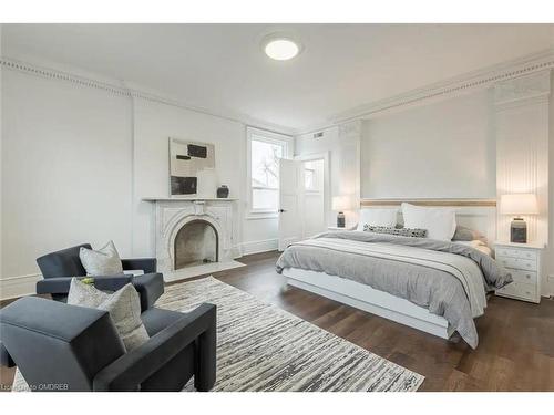 276 Aberdeen Avenue, Hamilton, ON - Indoor Photo Showing Bedroom