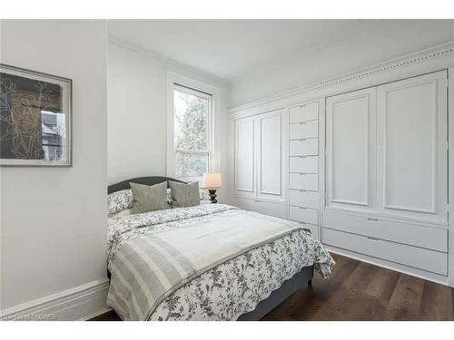 276 Aberdeen Avenue, Hamilton, ON - Indoor Photo Showing Bedroom