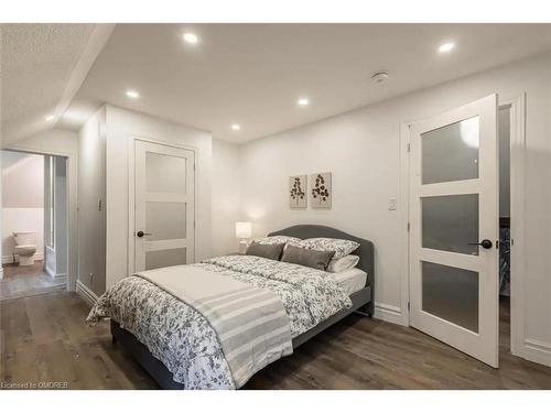 276 Aberdeen Avenue, Hamilton, ON - Indoor Photo Showing Bedroom