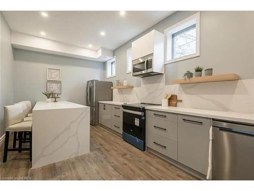 276 Aberdeen Avenue, Hamilton, ON - Indoor Photo Showing Kitchen With Upgraded Kitchen