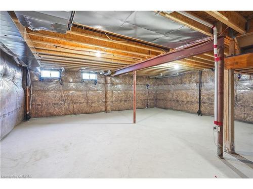 34 Whithorn Crescent, Caledonia, ON - Indoor Photo Showing Basement