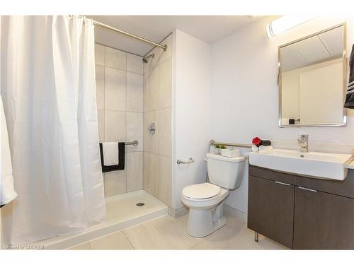 1017-105 Champagne Avenue S, Ottawa, ON - Indoor Photo Showing Bathroom