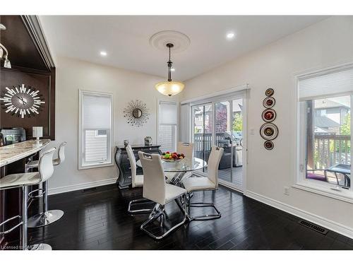 5761 Ironwood Street, Niagara Falls, ON - Indoor Photo Showing Dining Room