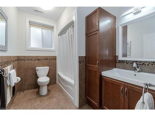 5761 Ironwood Street, Niagara Falls, ON - Indoor Photo Showing Bathroom