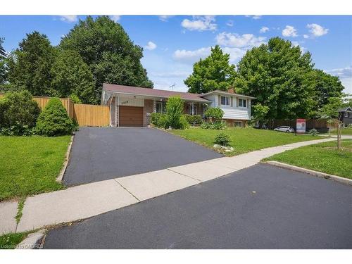 2078 Mountain Grove Avenue, Burlington, ON - Outdoor With Facade