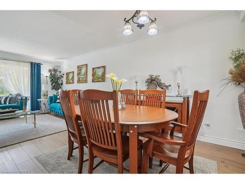 2078 Mountain Grove Avenue, Burlington, ON - Indoor Photo Showing Dining Room