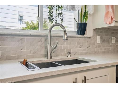 2078 Mountain Grove Avenue, Burlington, ON - Indoor Photo Showing Kitchen With Double Sink