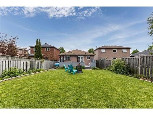 21 Logan Court, Barrie, ON - Outdoor With Backyard With Exterior