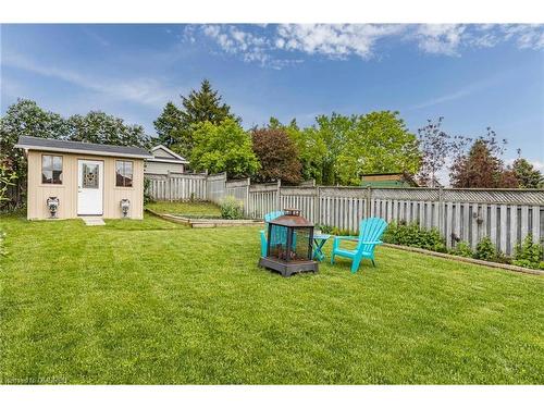 21 Logan Court, Barrie, ON - Outdoor With Backyard