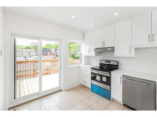 250 Saint Clarens Avenue, Toronto, ON - Indoor Photo Showing Kitchen