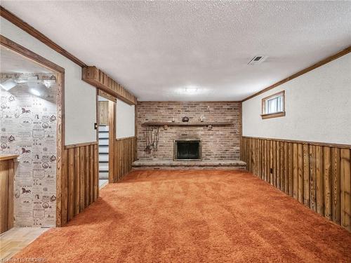2412 Hemlock Court, Burlington, ON - Indoor Photo Showing Living Room With Fireplace