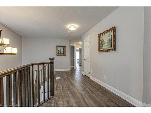 1880 Sedgefield Row, London, ON - Indoor Photo Showing Other Room