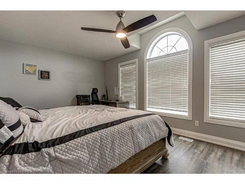 1880 Sedgefield Row, London, ON - Indoor Photo Showing Bedroom