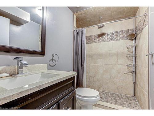 1880 Sedgefield Row, London, ON - Indoor Photo Showing Bathroom